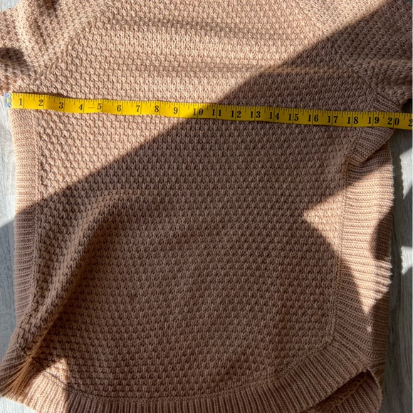 TAN CREWNECK CABLE KNIT SWEATER - Picture 10 of 10